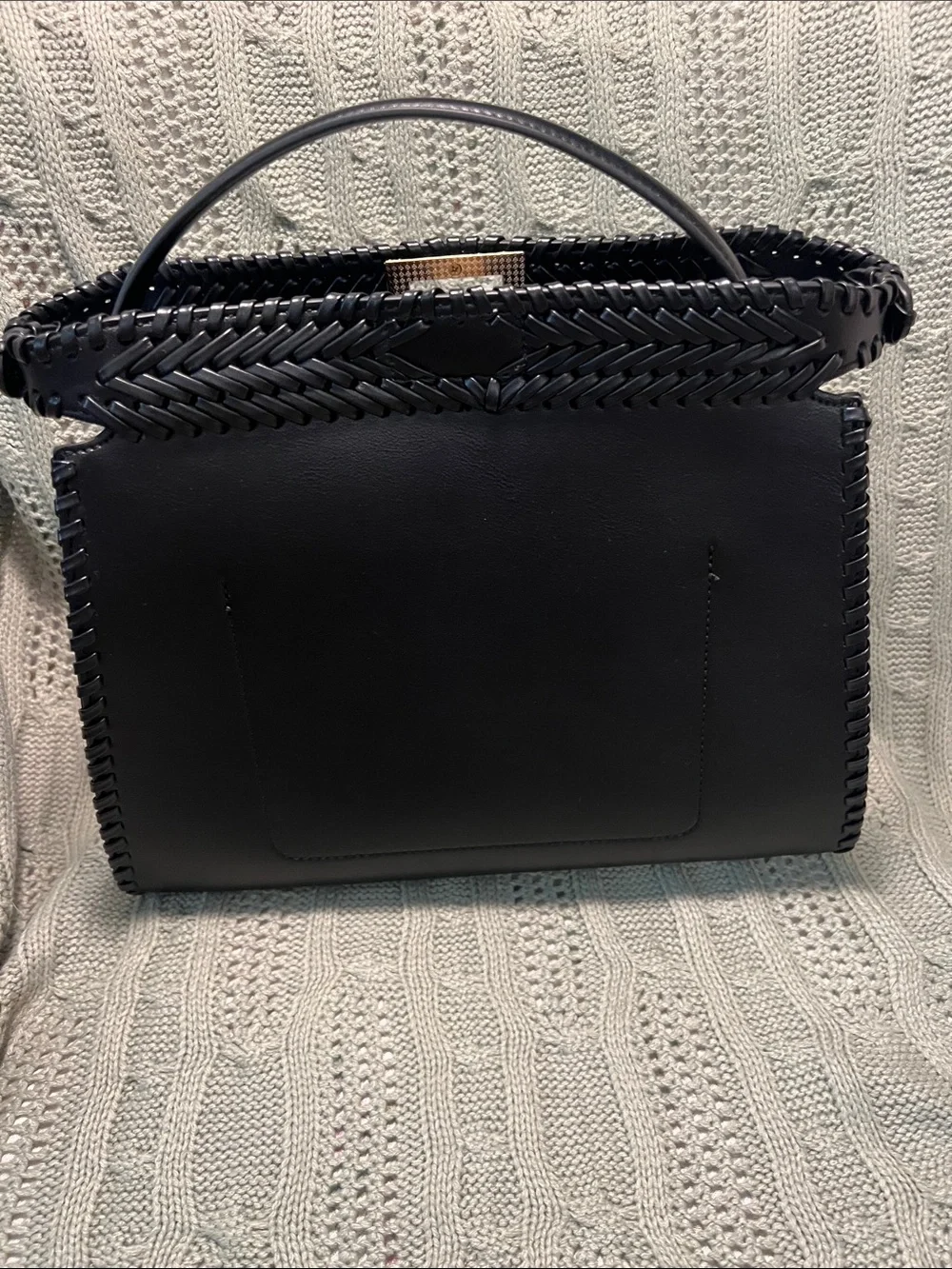 N/A structured black